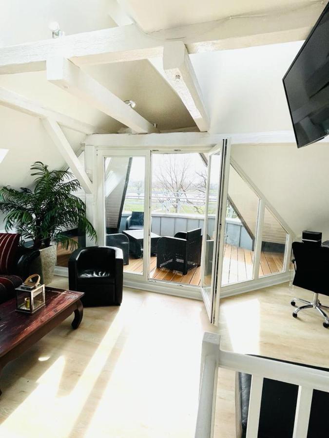 Apartmán Luxury Rooftop Loft With River View 10Min To City Düsseldorf Exteriér fotografie